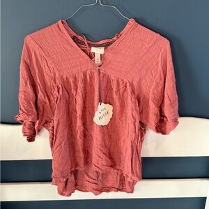 Knox Rose Flutter Sleeve Blouse